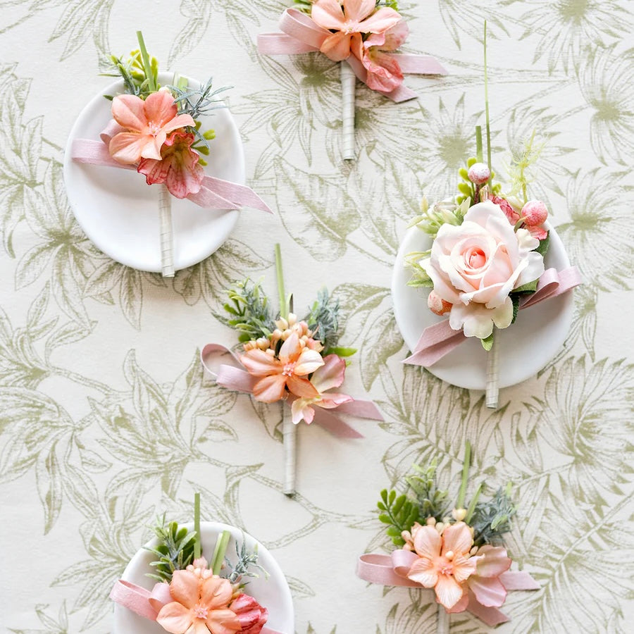 Floral Boutonnière Set 6 Pack - Romance